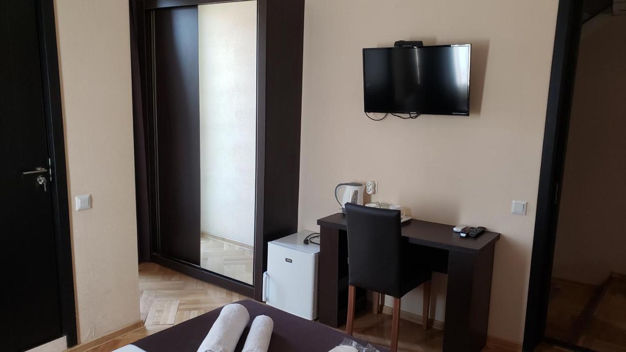 Family Guest House Τυφλίδα Εξωτερικό φωτογραφία